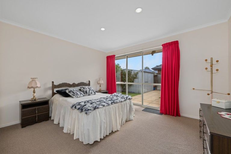 Photo of property in 2 De Castro Drive, Blenheim, 7201