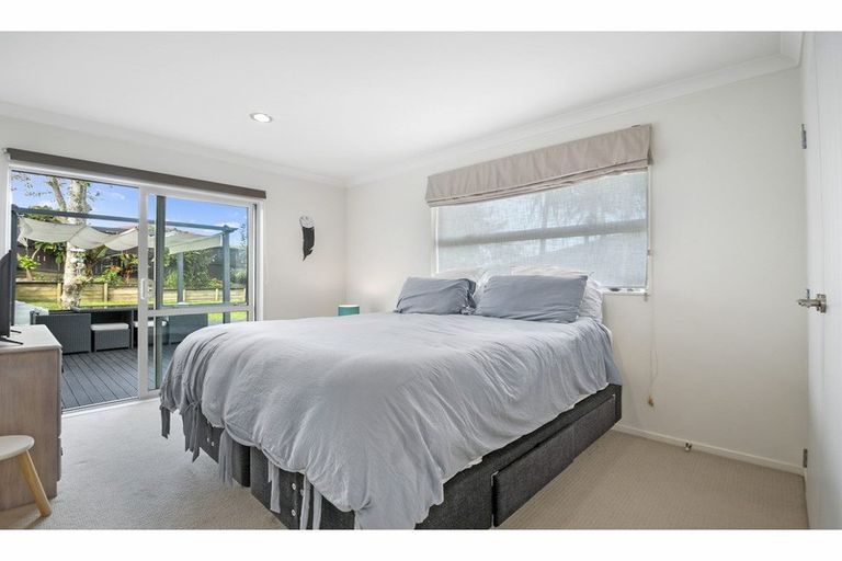 Photo of property in 3 Bangla Place, Massey, Auckland, 0614
