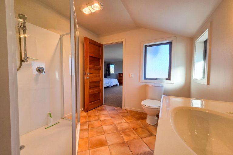 Photo of property in 35 Aorangi Crescent, Lake Tekapo, 7999