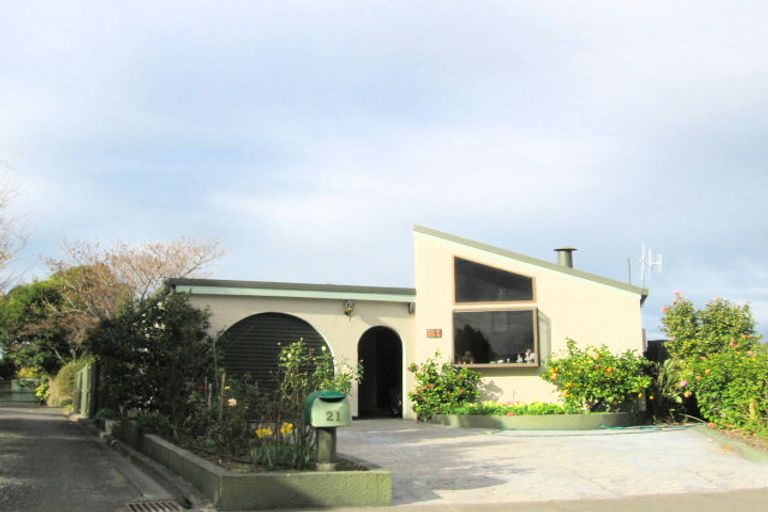 Photo of property in 21 Leeds Place, Tamatea, Napier, 4112