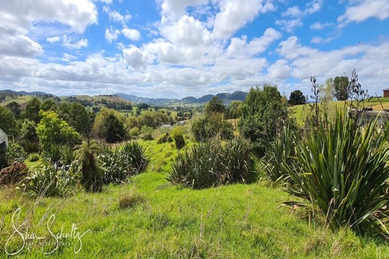 Photo of property in 105 Gorge Road, Maungaturoto, 0520