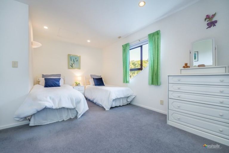 Photo of property in 6 Avonlea Grove, Belmont, Lower Hutt, 5010