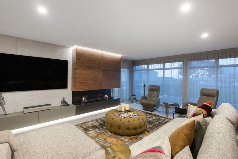 Photo of property in 8b Oceanbeach Road, Mount Maunganui, 3116