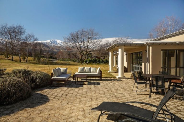 Photo of property in 42 Central Park Avenue, Lake Hayes, Queenstown, 9371