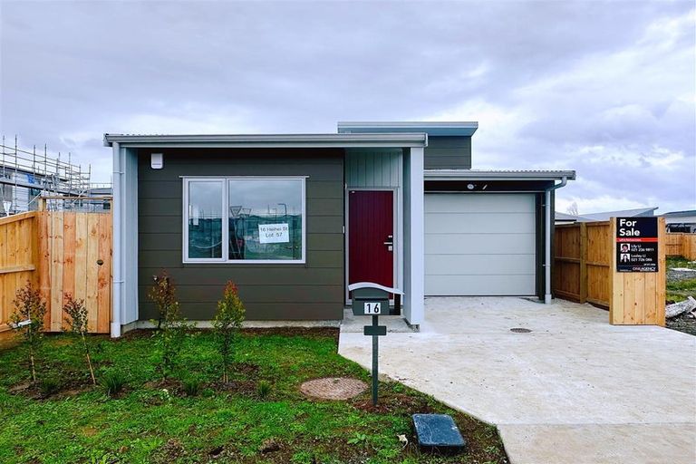 Photo of property in 16 Heihei Street, Papakura, 2110