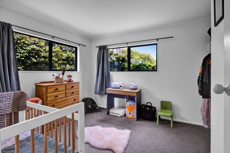 Photo of property in 21 Tawari Street, Inglewood, 4330