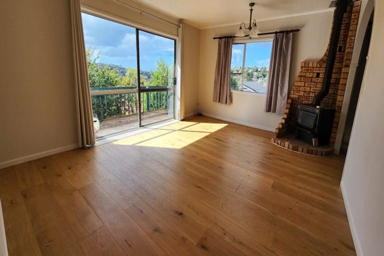 Photo of property in 2/54 Redwing Street, Browns Bay, Auckland, 0630