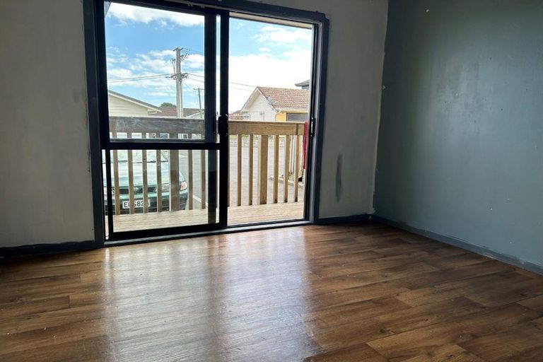 Photo of property in 52 Weymouth Road, Manurewa, Auckland, 2102