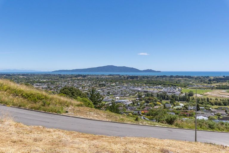 Photo of property in 43 Wilson Way, Waikanae, 5036