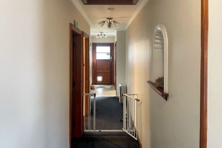 Photo of property in 53 Ford Road, Opawa, Christchurch, 8023