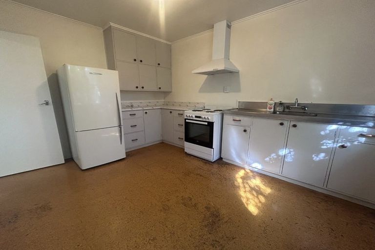 Photo of property in 4 Chaucer Way, Karori, Wellington, 6012