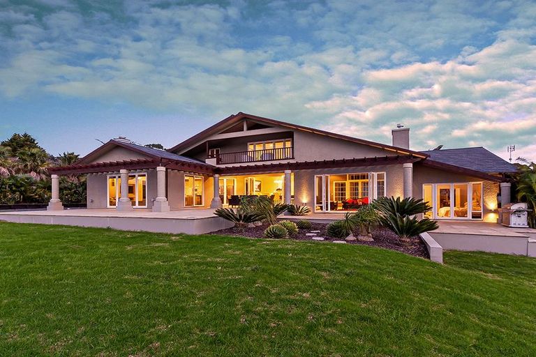 Photo of property in 21 Potts Road, Whitford, Howick, 2571