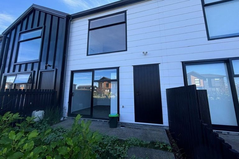 Photo of property in 85 Papatupu Way, Kumeu, 0810