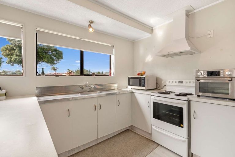 Photo of property in 8a Inverell Place, Mount Maunganui, 3116