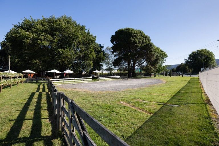 Photo of property in 529b Te Puke Highway, Te Puke, 3187