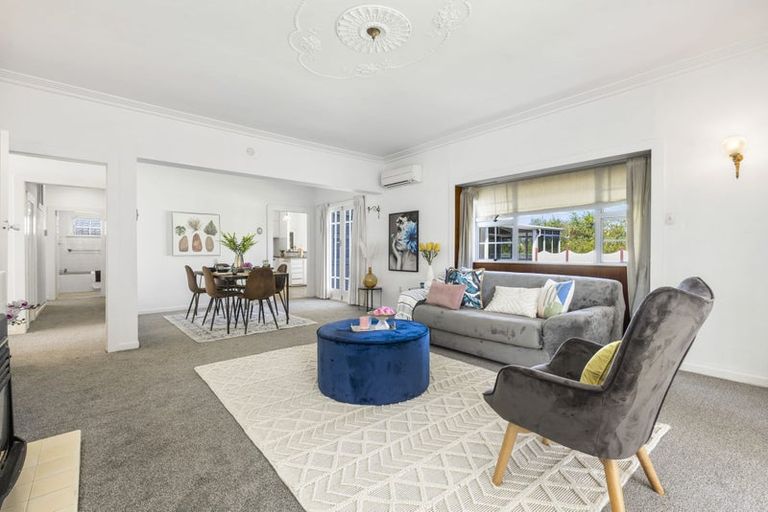 Photo of property in 112 Great South Road, Huntly, 3700