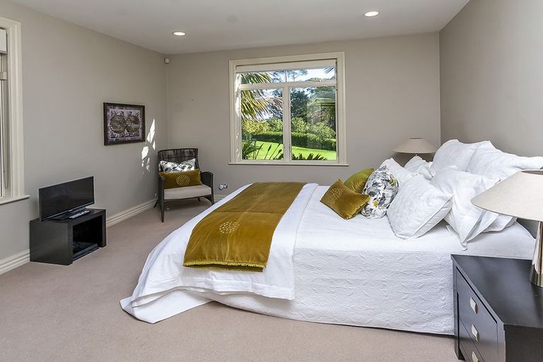 Photo of property in 21 Potts Road, Whitford, Howick, 2571