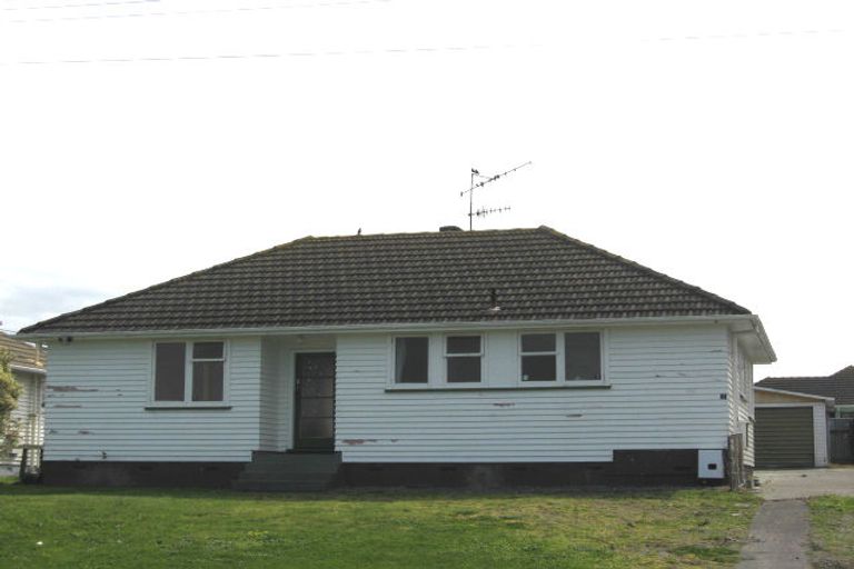Photo of property in 67 Matipo Street, Castlecliff, Whanganui, 4501