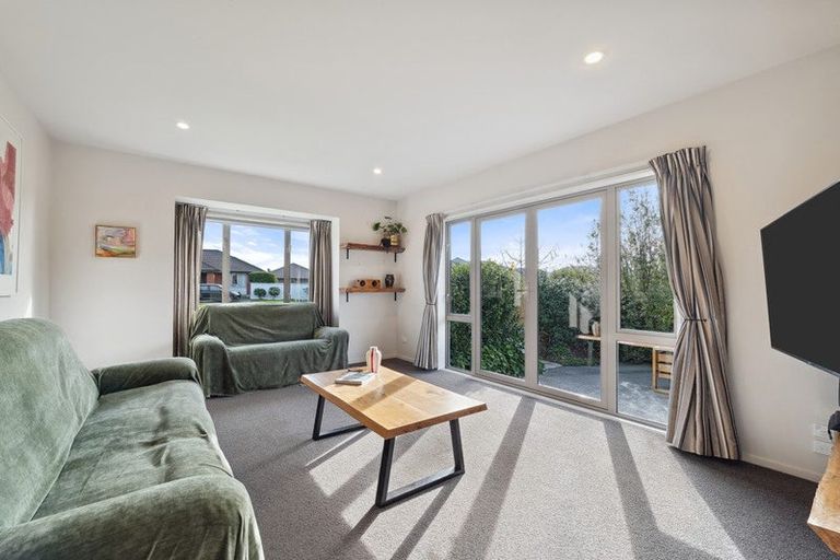 Photo of property in 6 Greenan Place, Doyleston, 7683