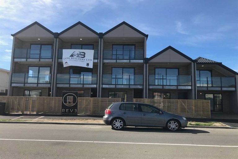 Photo of property in 2/11 Leith Place, Spreydon, Christchurch, 8024