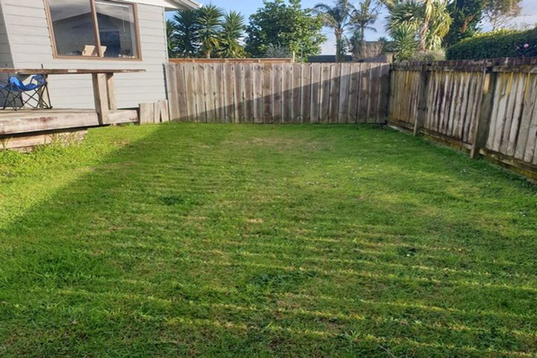 Photo of property in 14b Sandspit Road, Waiuku, 2123