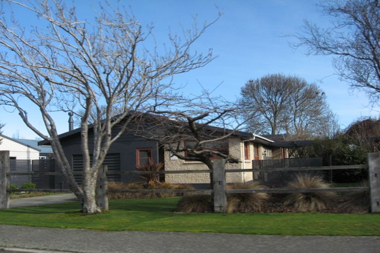 Photo of property in 22 Hillary Street, Winton, 9720