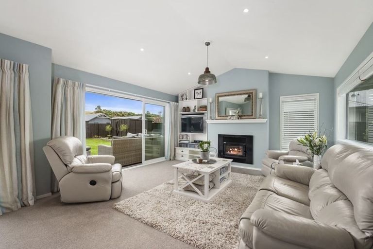 Photo of property in 58 Montgomery Crescent, Kinloch, Taupo, 3377