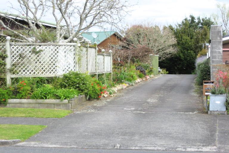 Photo of property in 35a Truby King Street, Merrilands, New Plymouth, 4312