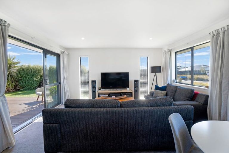 Photo of property in 2 Broadway Parade, Rolleston, 7615