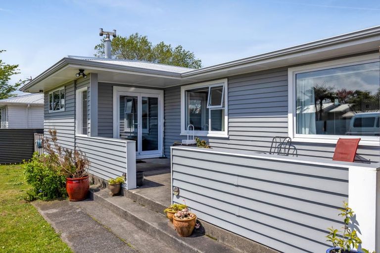 Photo of property in 17 Antonio Street, Stratford, 4332