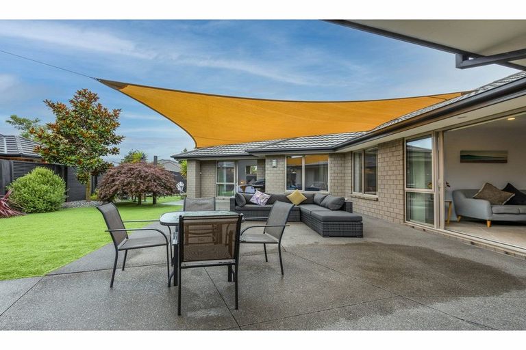 Photo of property in 5 Cyclamen Place, Aidanfield, Christchurch, 8025