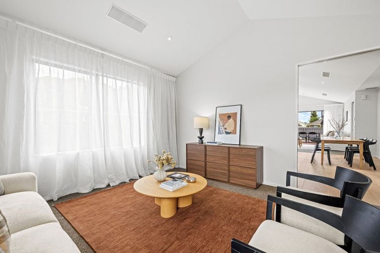 Photo of property in 17 Bradshaw Terrace, Riccarton, Christchurch, 8011