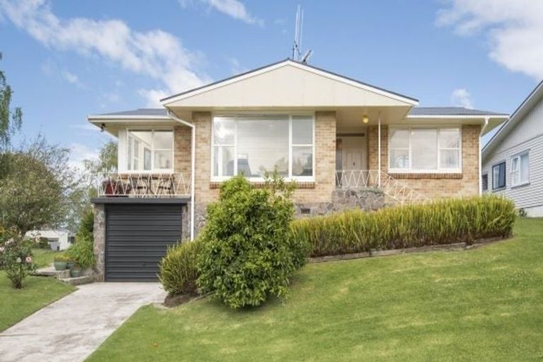 Photo of property in 16 Ninth Avenue, Tauranga, 3110
