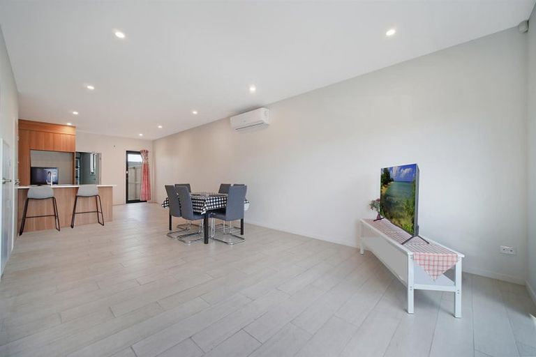 Photo of property in 30 Arapapa Road, Papakura, 2110