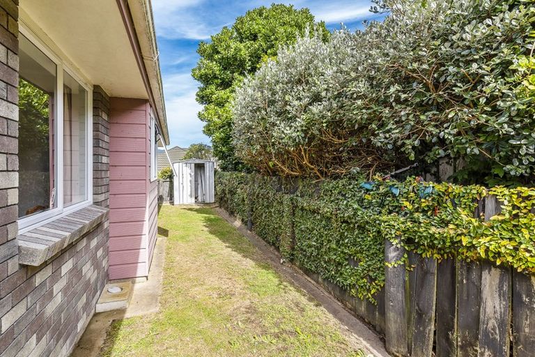 Photo of property in 2 Beachwater Grove, Paraparaumu Beach, Paraparaumu, 5032