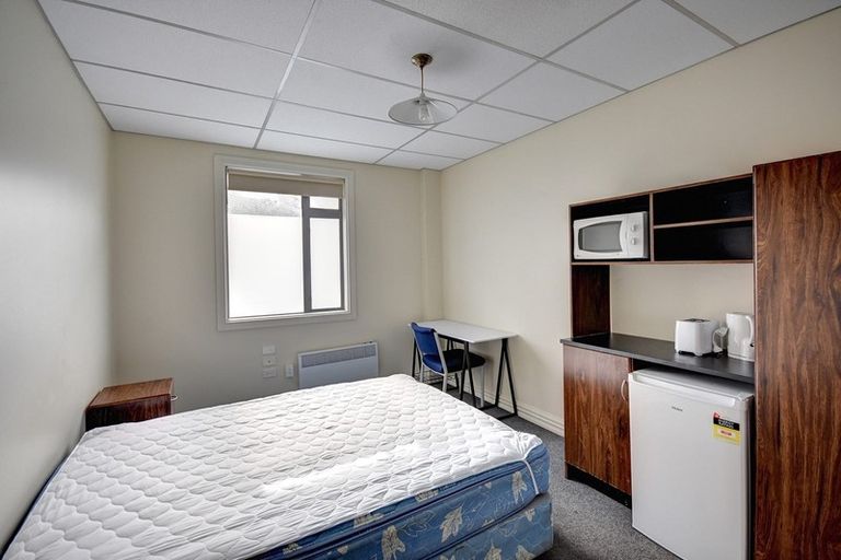 Photo of property in 5b Anzac Avenue, Dunedin Central, Dunedin, 9016