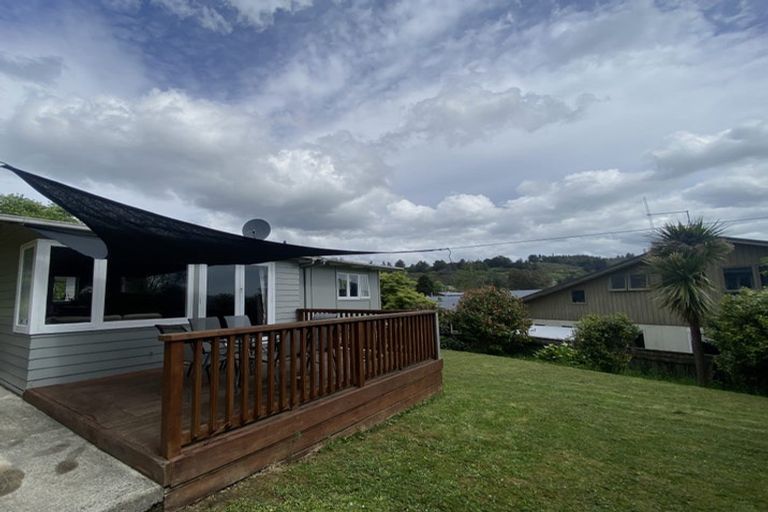 Photo of property in 11a Norana Road, Maoribank, Upper Hutt, 5018