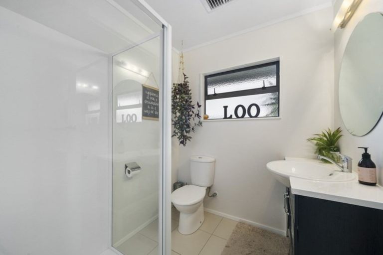 Photo of property in 5 Pendeen Place, Camborne, Porirua, 5026