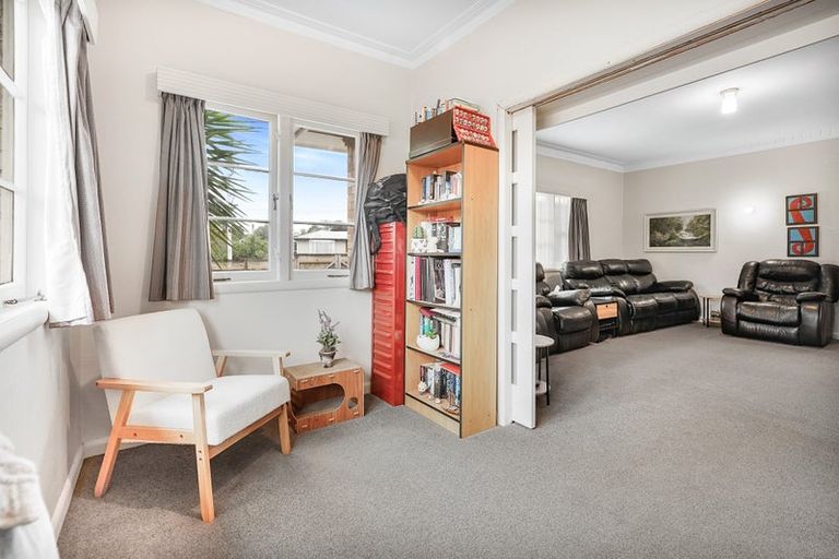 Photo of property in 15 Knighton Road, Hillcrest, Hamilton, 3216