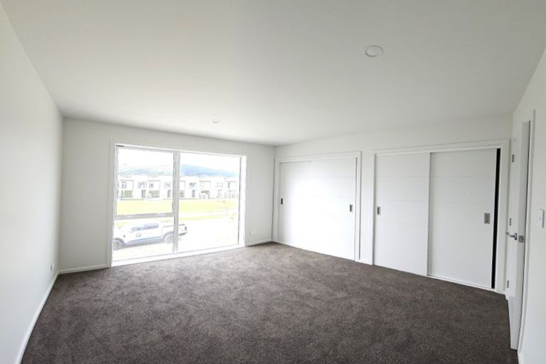 Photo of property in 81 Hokioi Drive, Kenepuru, Porirua, 5022
