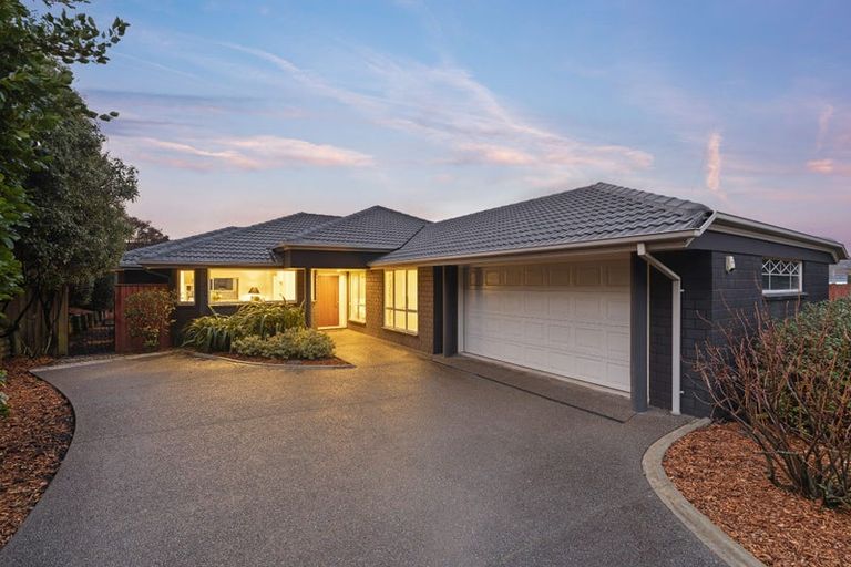 Photo of property in 5 Gilders Grove, Heathcote Valley, Christchurch, 8022