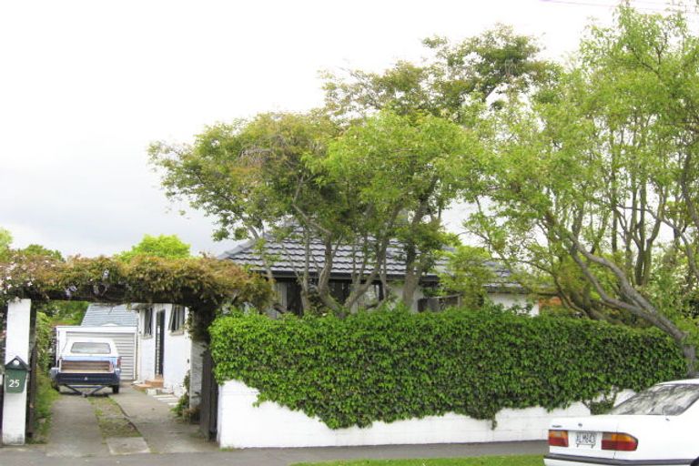Photo of property in 25 Flay Crescent, Burnside, Christchurch, 8053