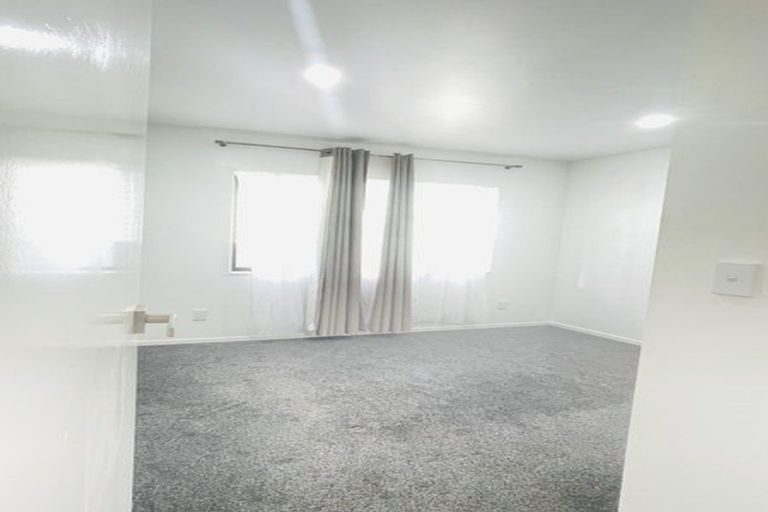 Photo of property in 37a Roseanne Road, Manurewa, Auckland, 2102