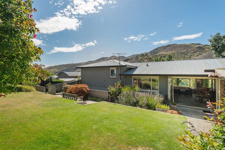 Photo of property in 49 Alpha Street, Cromwell, 9310