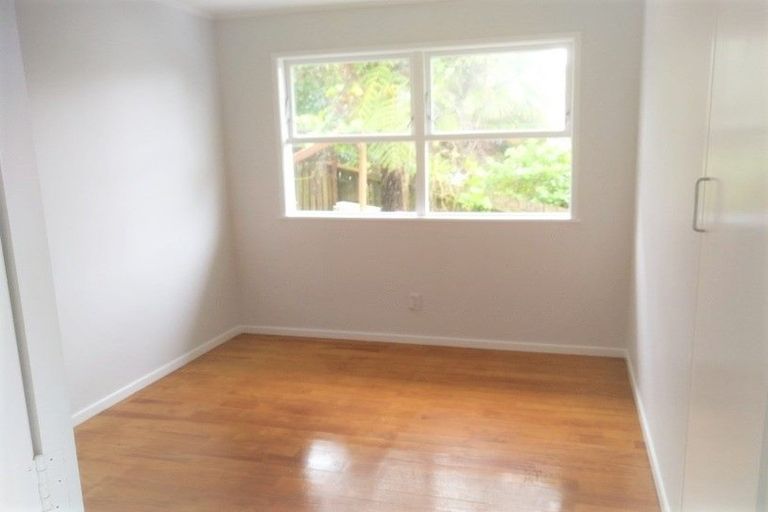 Photo of property in 74 Salamanca Road, Sunnynook, Auckland, 0620