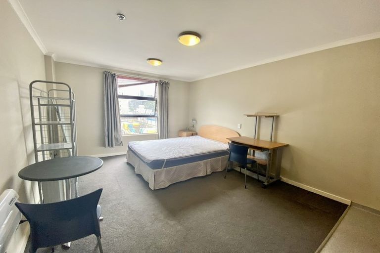 Photo of property in Aitken Street Apartments, 206/5 Aitken Street, Thorndon, Wellington, 6011