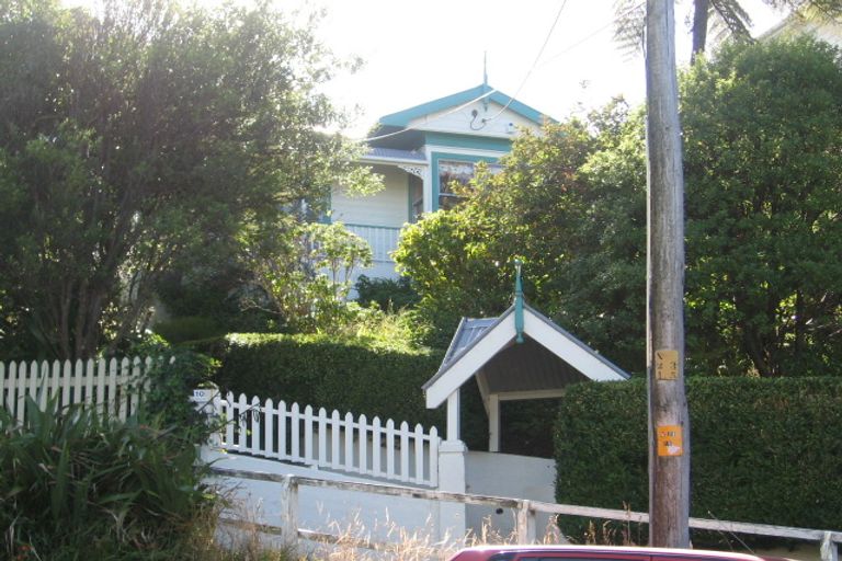 Photo of property in 10 Mitchell Street, Brooklyn, Wellington, 6021