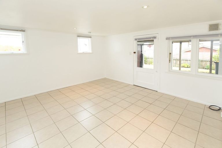 Photo of property in 952a Whangaparaoa Road, Manly, Whangaparaoa, 0930