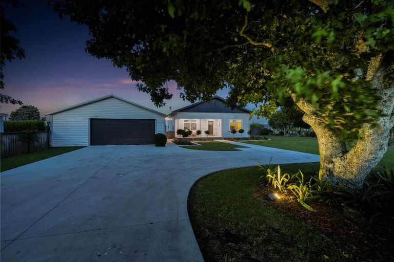 Photo of property in 2 Snell Road, Tikorangi, Waitara, 4383