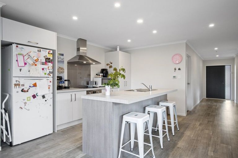 Photo of property in 19 Gibboney Place, Pokeno, 2402